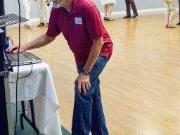 BB 04 NOW WITH MUSIC